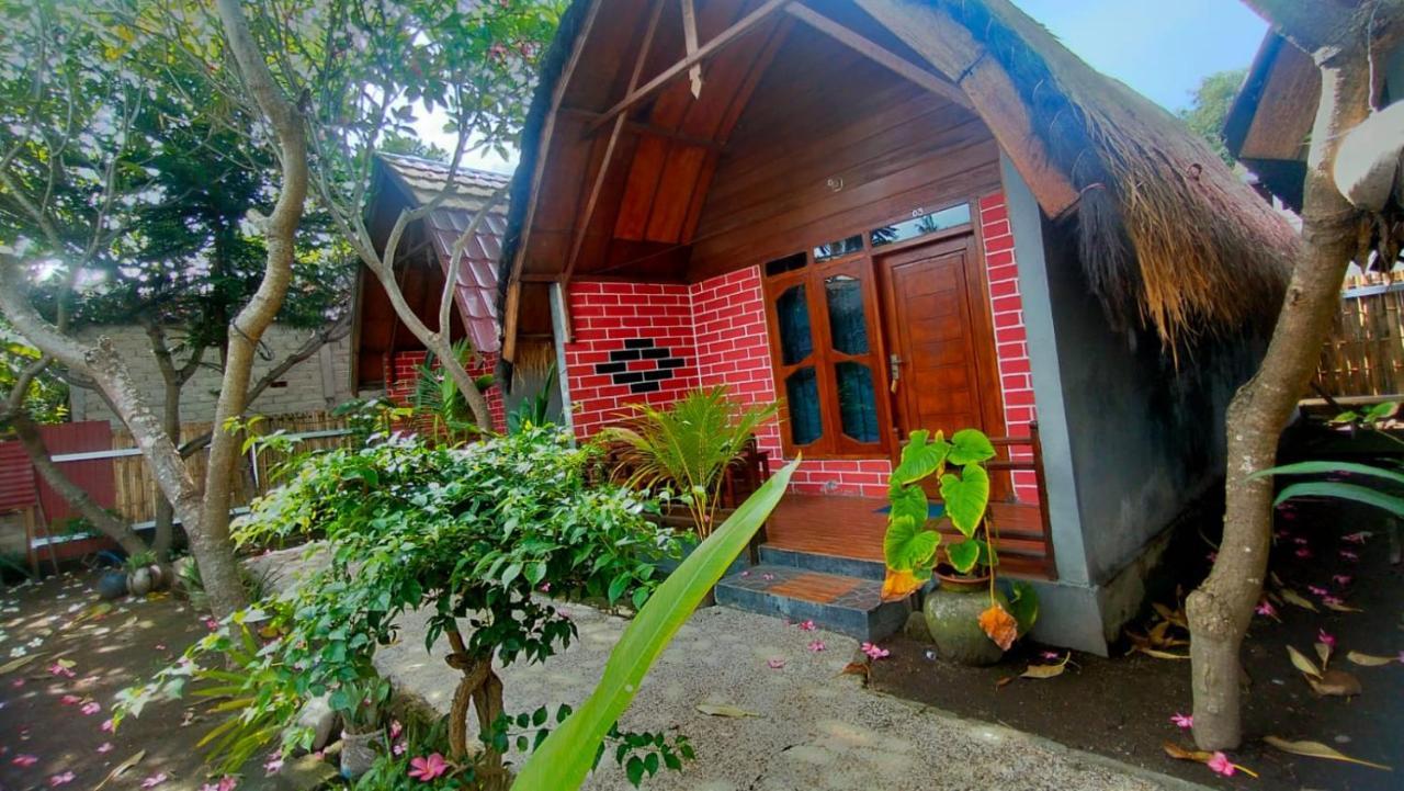 Готель Maxal Bungalow Гілі-Аїр Екстер'єр фото